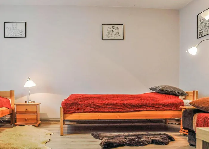 2 Bedroom Lovely In *