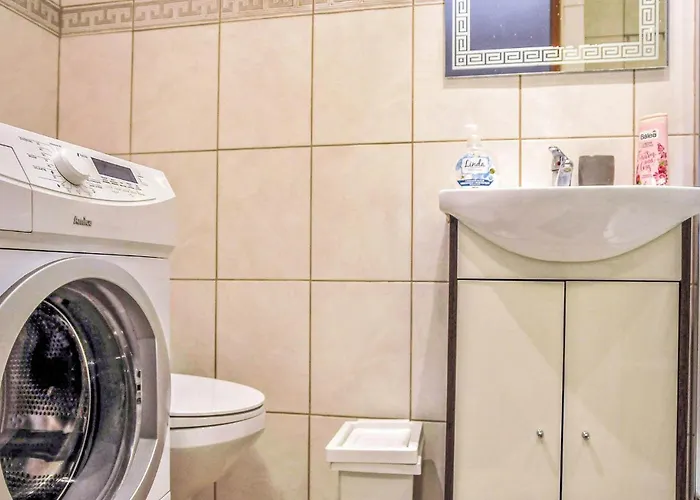 2 Bedroom Lovely In Nyaraló *