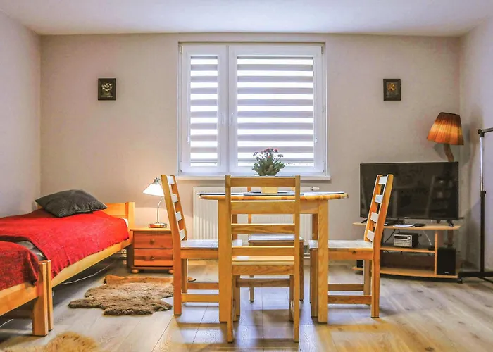 Nyaraló 2 Bedroom Lovely In Gdynia