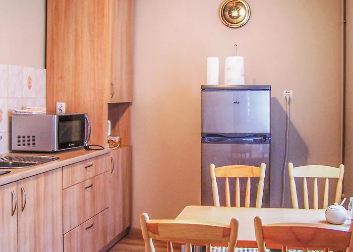 2 Bedroom Lovely In Nyaraló