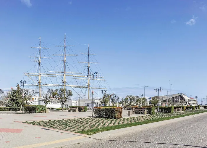 2 Bedroom Lovely In Gdynia